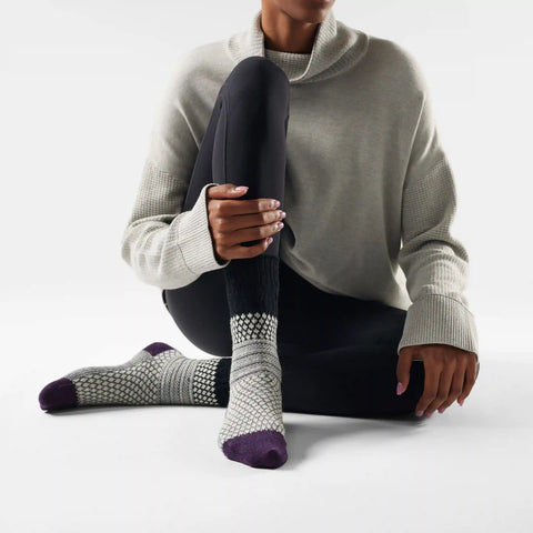 Women's Everyday Cozy Popcorn Cable Crew Socks