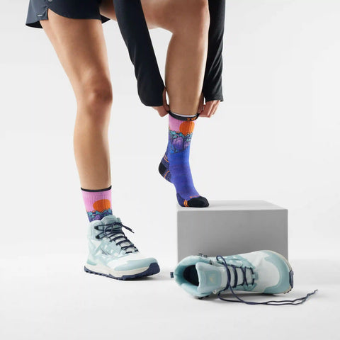 Women’s Hike Mountain Sunrise Print Crew Socks