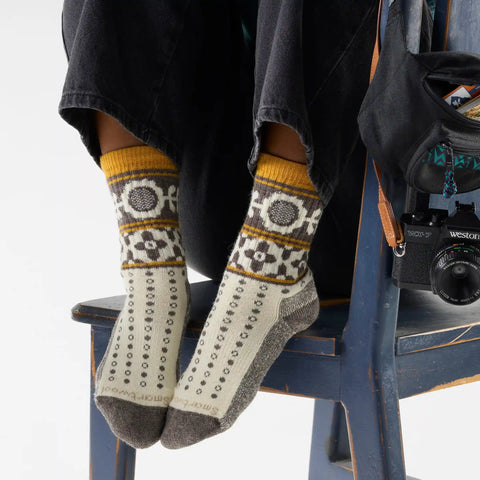 Women's Everyday Cozy Retro Sunflower Crew Socks